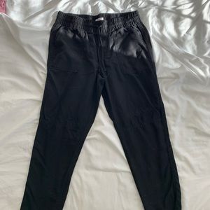 Black crop pants